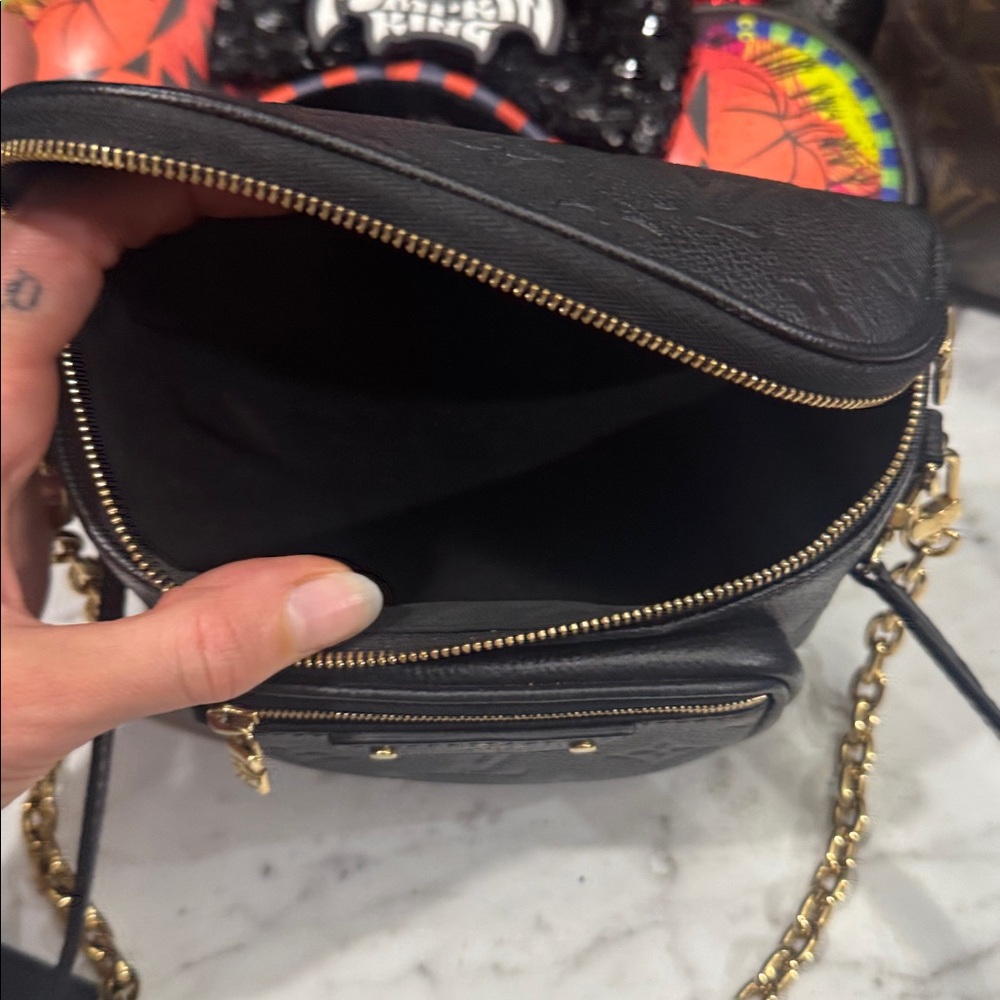 Louis Vuitton bumbag black - Picture 6 of 13